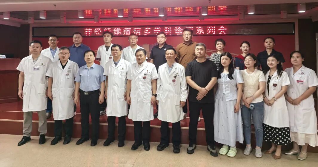 且呈现... 〔全文〕 对照阅读
